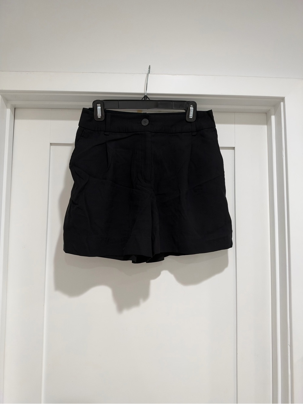 H&M Black Women's Tailored Bermuda Shorts